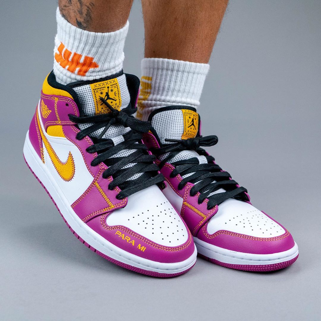 Air Jordan 1 Mid para mi familia Purple White Yellow Shoes